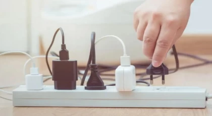 Kullanılmıyorsa prizde tutmayın!