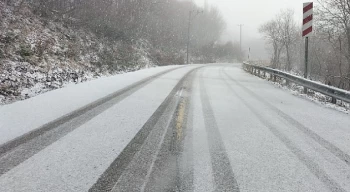 Yüksek kesimlerde kar yağışı başladı