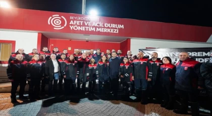 6 Şubat’ta hayatını kaybedenler 04.17’de anıldı