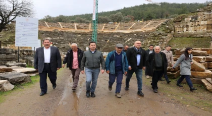 Stratonikeia Kazı Başkanı Bilal Söğüt, Belediye Başkanlarına Rehberlik Etti