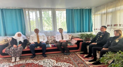 Kaymakam Turgay İlhan’dan Şehit Annesine Anneler Günü Ziyareti