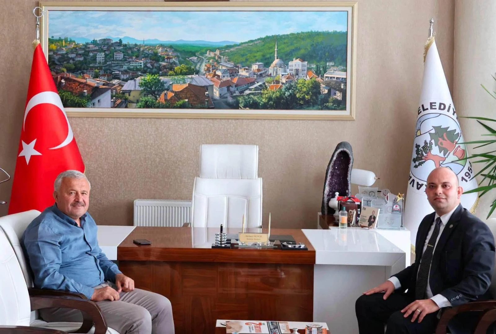 KAVAKLIDERE KAYMAKAMI CİHAD KARAKAYA’DAN BAŞKAN DEMİR’E ZİYARET
